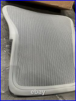 Herman Miller Aeron REMASTERED Backrest Size B Open Box