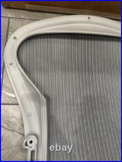 Herman Miller Aeron REMASTERED Backrest Size B Open Box