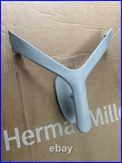Herman Miller Aeron REMASTERED Size B Posture Fit Back Support Mineral In Color
