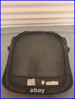 Herman Miller Aeron REMASTERED Size C Seat Pan For Parts Graphite