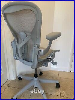 Herman Miller Aeron Remastered Chair Mineral Grey Size B Fully Loaded