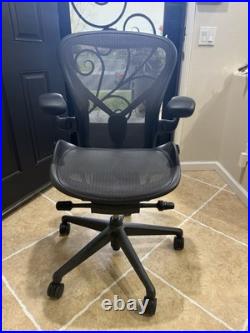 Herman Miller Aeron Remastered Chair Size B Graphite