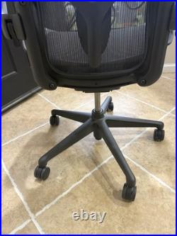 Herman Miller Aeron Remastered Chair Size B Graphite