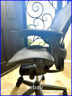 Herman Miller Aeron Remastered Chair Size B Graphite
