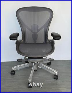 Herman Miller Aeron Remastered Chair Size B Graphite/Polished Aluminum