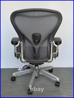 Herman Miller Aeron Remastered Chair Size B Graphite/Polished Aluminum