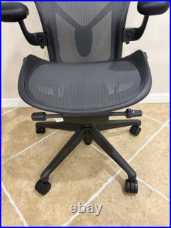 Herman Miller Aeron Remastered Chair Size B Graphite With Headrest Herman Miller Aeron Remastered Chair Size B Graphite With Headrest