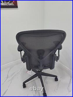 Herman Miller Aeron Remastered Chair Size B Graphite -open box