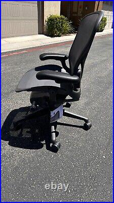 Herman Miller Aeron Remastered Chair Size B Graphite -open box