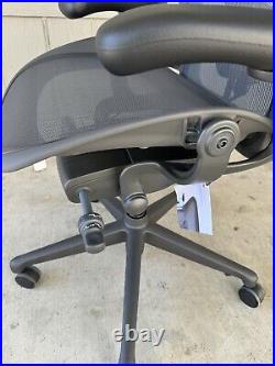Herman Miller Aeron Remastered Chair Size B Graphite -open box (Fully loaded)
