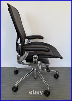 Herman Miller Aeron Remastered Chair Size C Black/Polished Aluminum