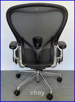 Herman Miller Aeron Remastered Chair Size C Black/Polished Aluminum
