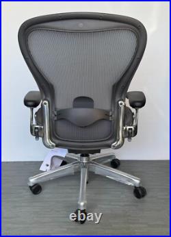 Herman Miller Aeron Remastered Chair Size C Graphite/Polished Aluminum