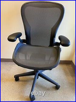 Herman Miller Aeron Remastered Chair Size C Graphite -open box