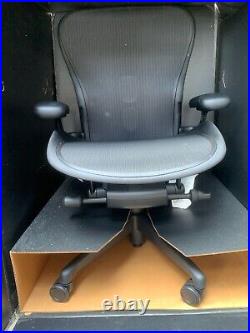Herman Miller Aeron Remastered Gaming Chair Black Mesh Size B