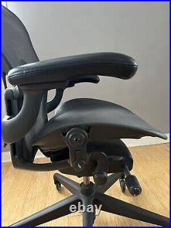 Herman Miller Aeron Remastered Office Chair Graphite Size B + Headrest Used
