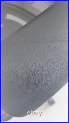 Herman Miller Aeron Remastered Office Desk Chair Size B