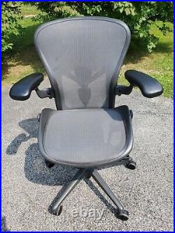Herman Miller Aeron Remastered Office Desk Chair Size B Fully Loaded Posturefit