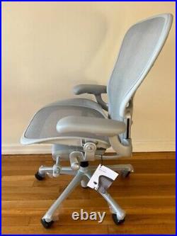 Herman Miller Aeron Remastered Office Desk Chair Size B Posturefit Fully Loaded