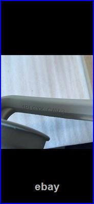 Herman Miller Aeron Remastered Posture Fit Support Kit Size B (READ DESCRIPTION)