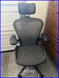 Herman Miller Aeron Remastered Size B Graphite Mesh Fully Loaded With Headrest