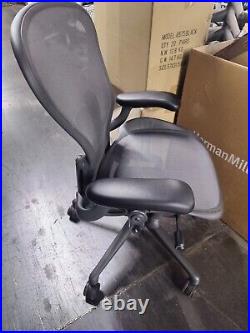 Herman Miller Aeron Remastered Size B Lumbar Up & Down arms Graphite Color Mesh