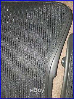 Herman Miller Aeron Seat Pan With Mesh Liner Size B Two Dots Charcoal Back