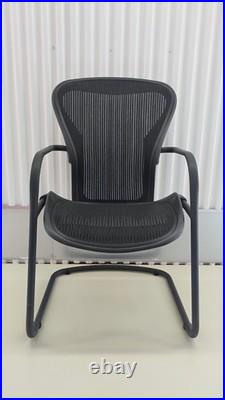 Herman Miller Aeron Side/Desk Chair Size B