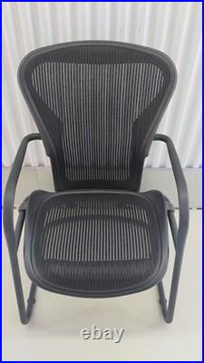 Herman Miller Aeron Side/Desk Chair Size B