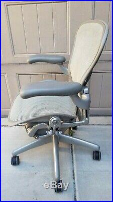Herman Miller Aeron Size A Posturefit Fully Loaded Office Desk Chair Chairs