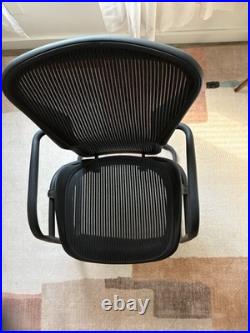 Herman Miller Aeron Size B Adjustable Ergonomic Black Office Desk Chair