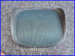 Herman Miller Aeron Size B Chair Green Mesh Set Back & Seat