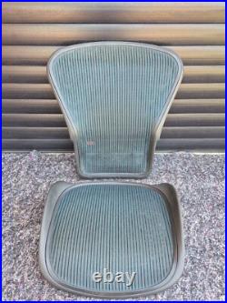 Herman Miller Aeron Size B Chair Green Mesh Set Back & Seat