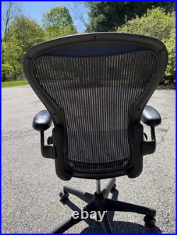 Herman Miller Aeron Size B Medium Office Desk Chair Ergonomic Gaming