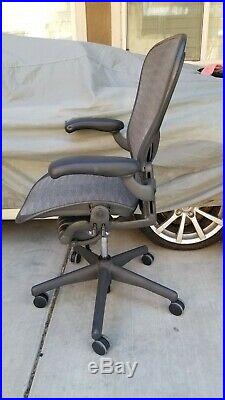 Herman Miller Aeron Size C Posturefit Fully Loaded Office Desk Chair Chairs