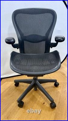 Herman Miller Aeron Swivel Office Chair Size C Ergonomic Mesh Design Lumbar Supp