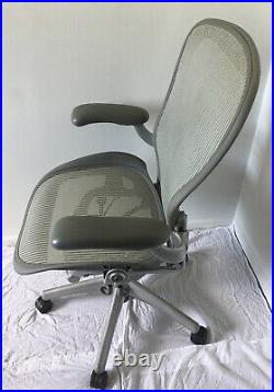 Herman Miller Aeron Titanium (Silver/Grey) PostureFit Chair Large Size C 3V03