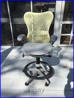 Herman Miller Aeron Work Stool Mesh Seat Lumbar Support Bar Height Gray/Lime