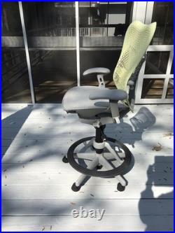 Herman Miller Aeron Work Stool Mesh Seat Lumbar Support Bar Height Gray/Lime