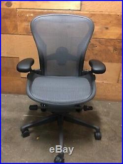 Herman Miller Aeron chair B Medium Size Fully Adjustable Model New B Size