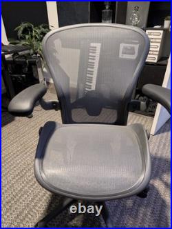 Herman Miller Aeron remastered Mesh Office/Desk Chair. Size B