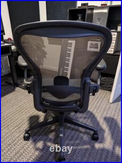 Herman Miller Aeron remastered Mesh Office/Desk Chair. Size B