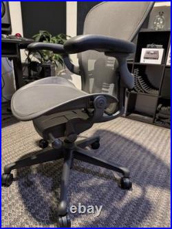 Herman Miller Aeron remastered Mesh Office/Desk Chair. Size B