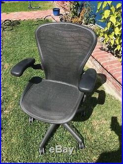 Herman Miller Black Aeron Office Chair, 2013 Barely Used. Excellent Condition