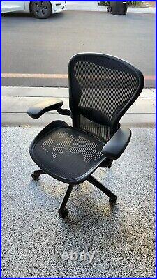 Herman Miller Classic Aeron Chair Size B 2010 Very Good Condition