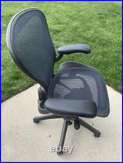 Herman Miller Classic Aeron Chair size B (Medium) Blue/Graphite Adjustable