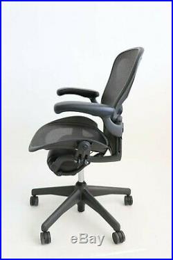 Herman Miller Classic Aeron Chair size B (medium) Graphite, Fully Adjustable