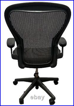 Herman Miller Classic Aeron Office Desk Chair C Size Large Black Graphite