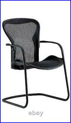 Herman Miller Classic Aeron Side Chair Blue Mesh Excellent