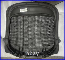 Herman Miller Classic Aeron Size C 4M01 Gray/Black Tuxedo BRAND NEW! -OEM Herman Miller Classic Aeron Size C 4M01 Gray/Black Tuxedo BRAND NEW! -OEM